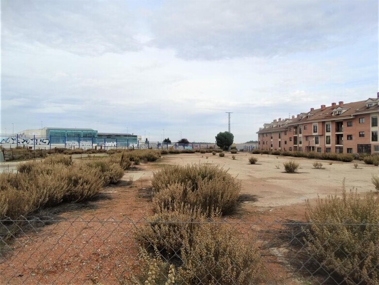 Terreno en Zaratán, Valladolid en venta - Foto del edificio - Imagen 3 de 5