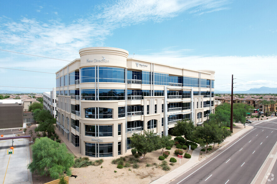 1760 E Pecos Rd, Gilbert, AZ en alquiler - Foto del edificio - Imagen 2 de 40