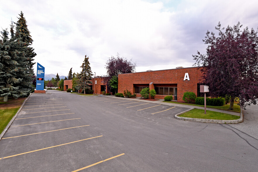 2000 W International Airport Rd, Anchorage, AK en alquiler - Foto del edificio - Imagen 1 de 5