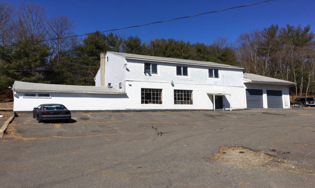 302 Lopus Rd, Beacon Falls, CT en venta - Foto del edificio - Imagen 1 de 1