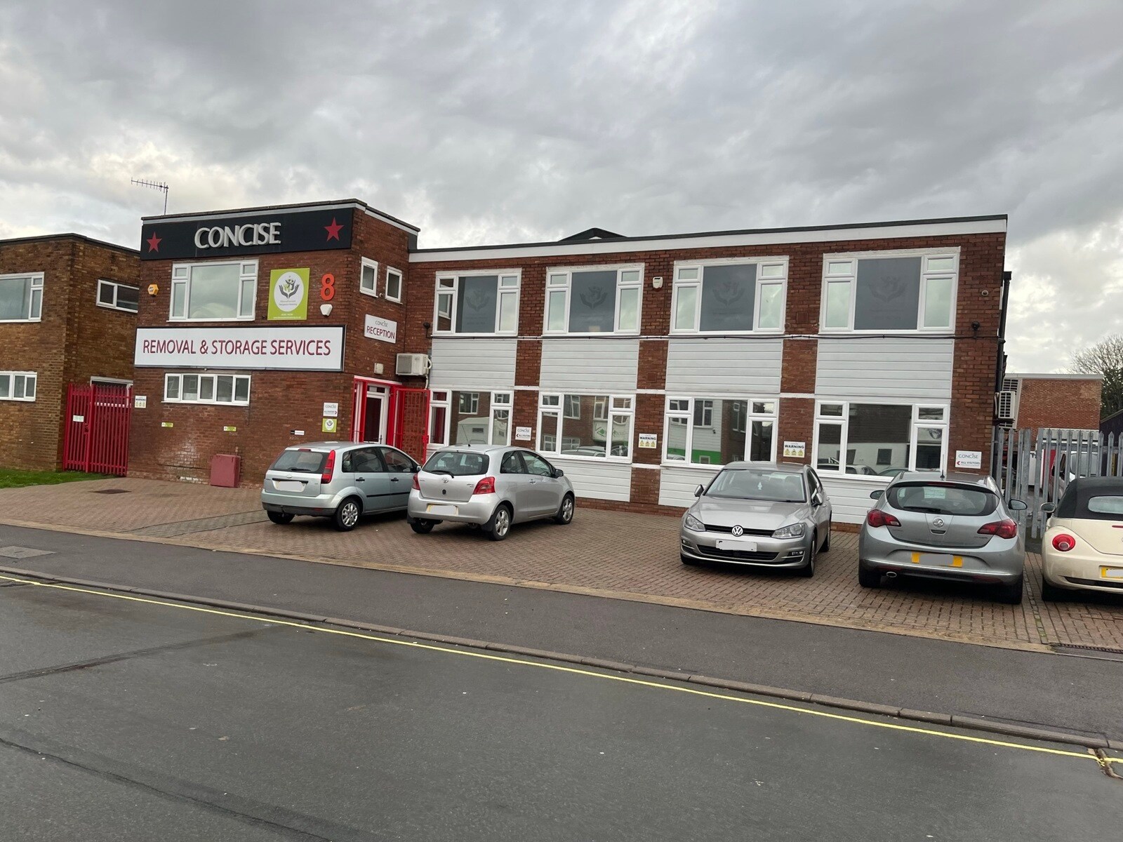 8 Arnside Rd, Waterlooville en venta Foto del edificio- Imagen 1 de 4