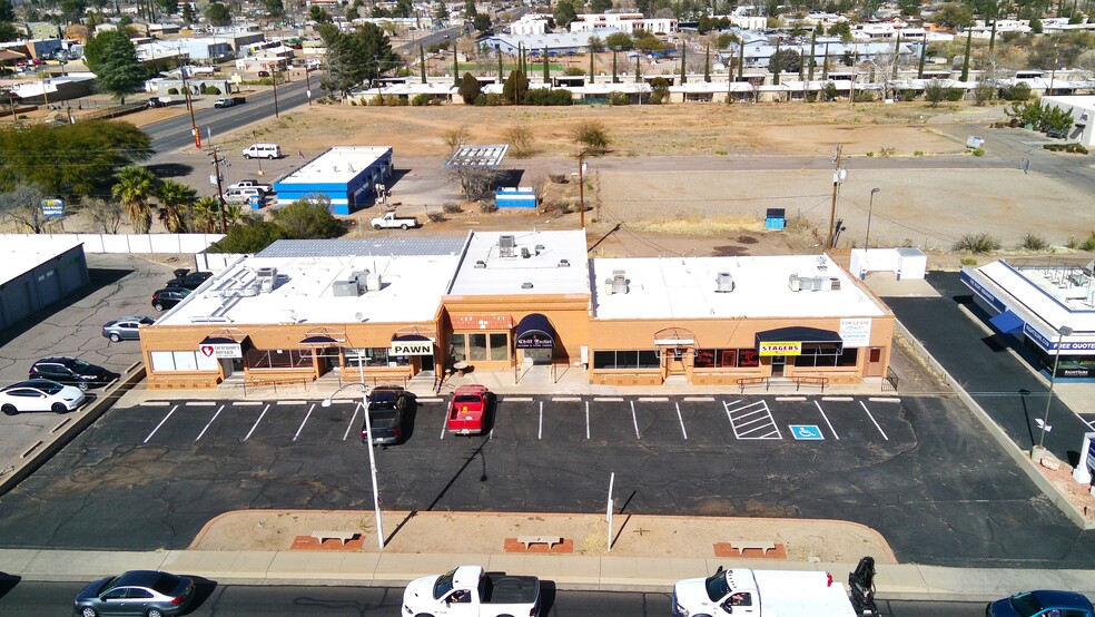 833 E Fry Blvd, Sierra Vista, AZ en alquiler - Foto del edificio - Imagen 2 de 6