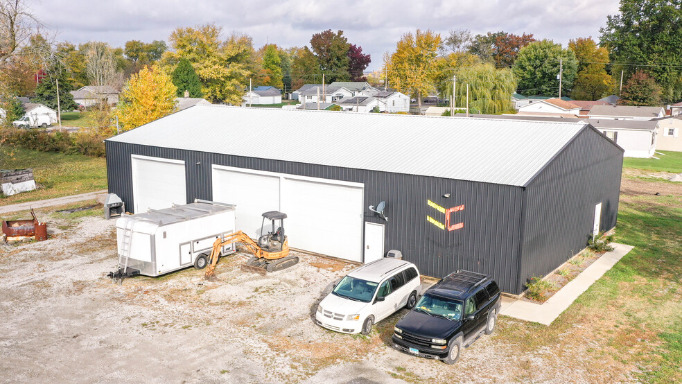 200 Mounts st, Carlinville, IL en venta - Foto del edificio - Imagen 3 de 37