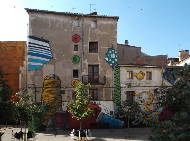 Edificio residencial en Olot, Gerona en venta - Foto del edificio - Imagen 3 de 3