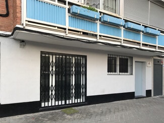 Más detalles de Calle Poeta Blas Otero, 36, Madrid - Edificio residencial en venta