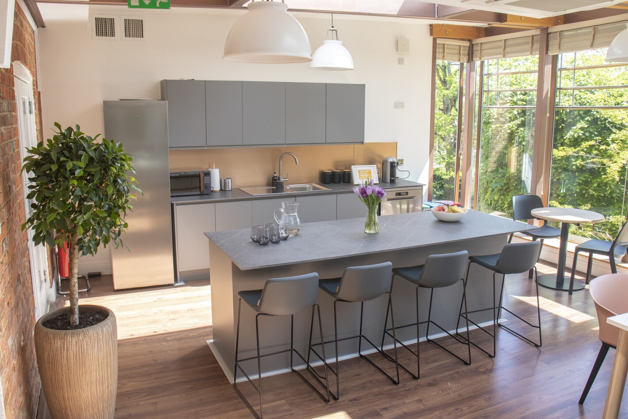 West St, Farnham en alquiler Foto del interior- Imagen 1 de 9