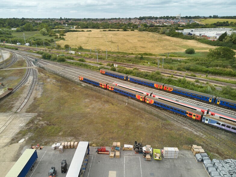 Road and Rail Distribution Centre, Queen Adelaide Way, Ely en alquiler - Vista aérea - Imagen 3 de 5