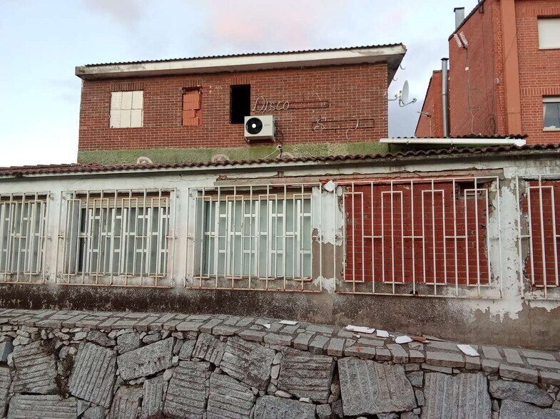 Local en Pelayos de la Presa, Madrid en venta - Foto del edificio - Imagen 3 de 3