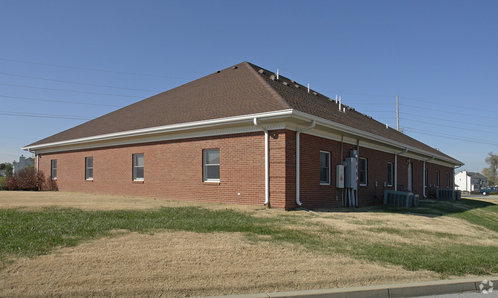 4980 Benchmark Centre Dr, Belleville, IL en alquiler - Foto del edificio - Imagen 3 de 21