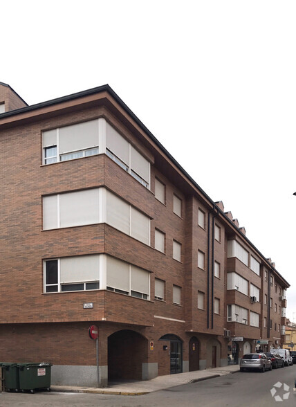 Calle Antonio Machado, 8, Tarancón, Cuenca en alquiler - Foto del edificio - Imagen 2 de 2