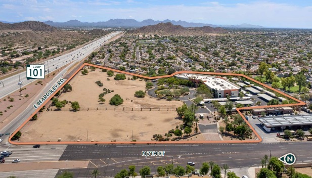 19825 N 7th St, Phoenix, AZ en venta - Foto del edificio - Imagen 1 de 3