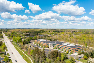 27555 Executive Dr, Farmington Hills, MI - VISTA AÉREA  vista de mapa - Image1