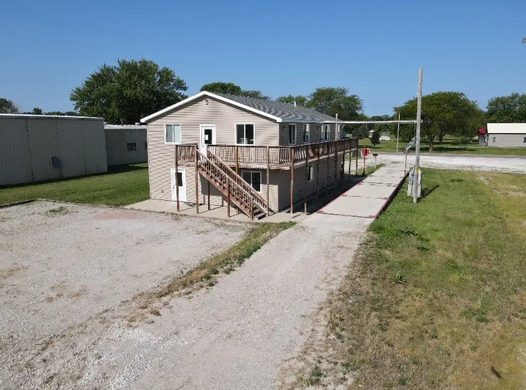 213 10th St, Onawa, IA en venta - Foto del edificio - Imagen 3 de 3