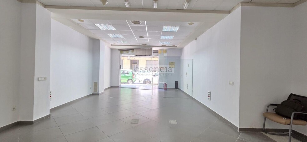 Local en Gandia, Valencia en venta - Foto del edificio - Imagen 2 de 16