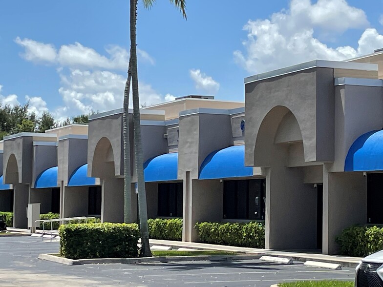 6555 Powerline Rd, Fort Lauderdale, FL en alquiler - Foto del edificio - Imagen 2 de 2