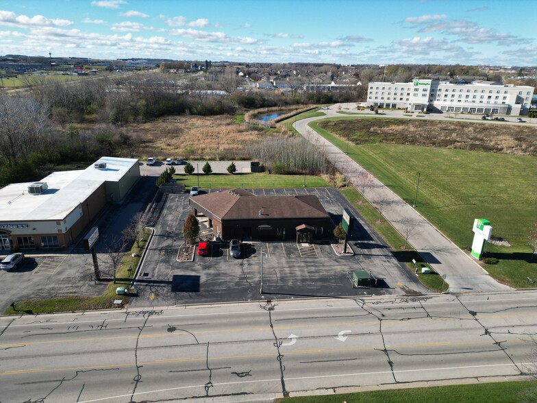 1501 N Casaloma Dr, Appleton, WI en venta - Foto del edificio - Imagen 2 de 9