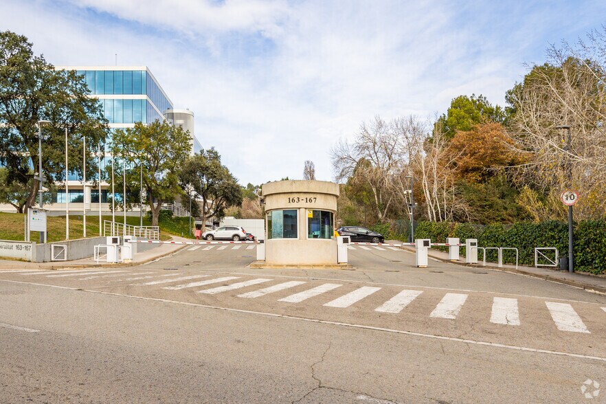 Avinguda de la Generalitat, 163-167, Sant Cugat del Vallès, Barcelona en alquiler - Foto del edificio - Imagen 2 de 5