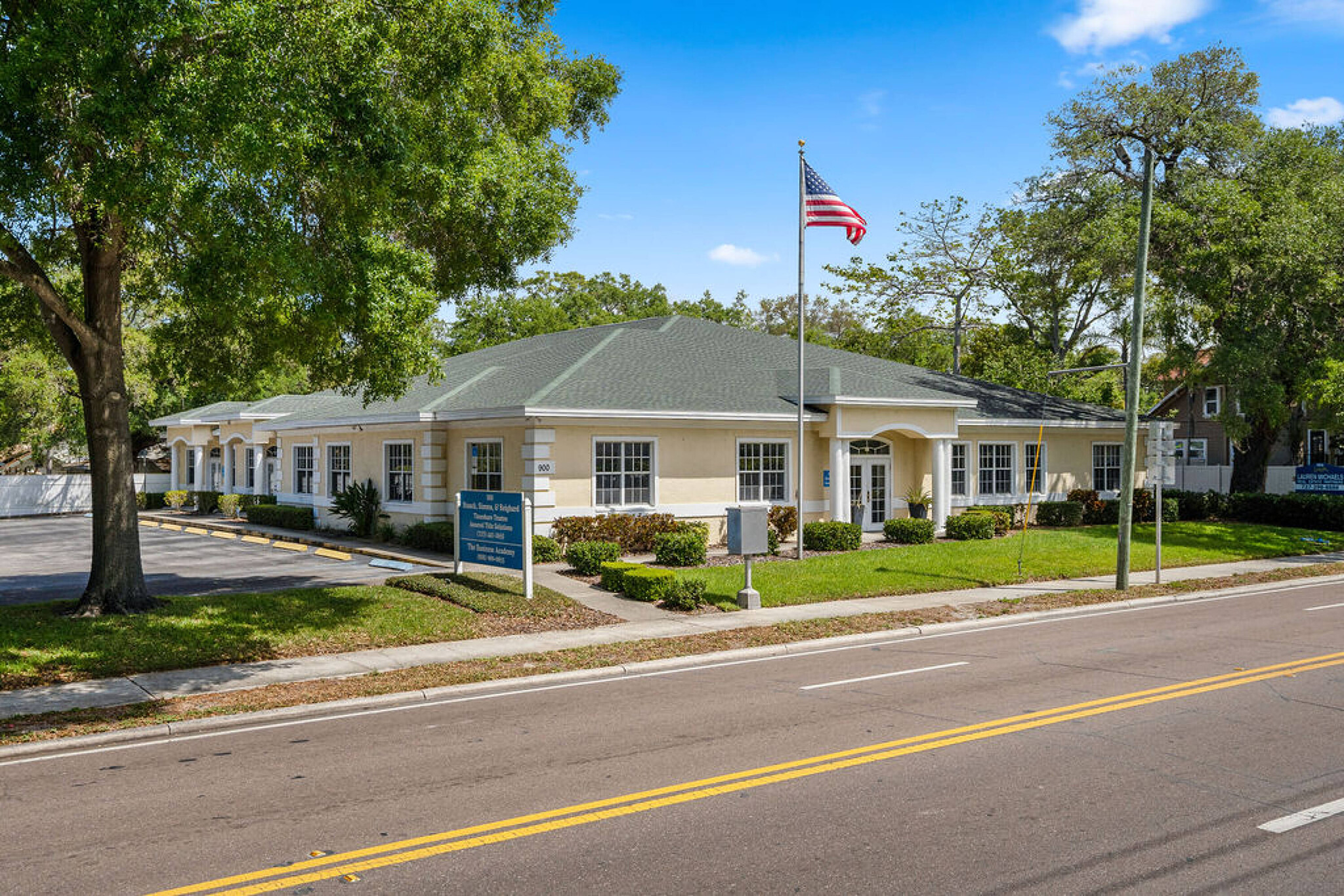 900 Drew St, Clearwater, FL en alquiler Foto del edificio- Imagen 1 de 6