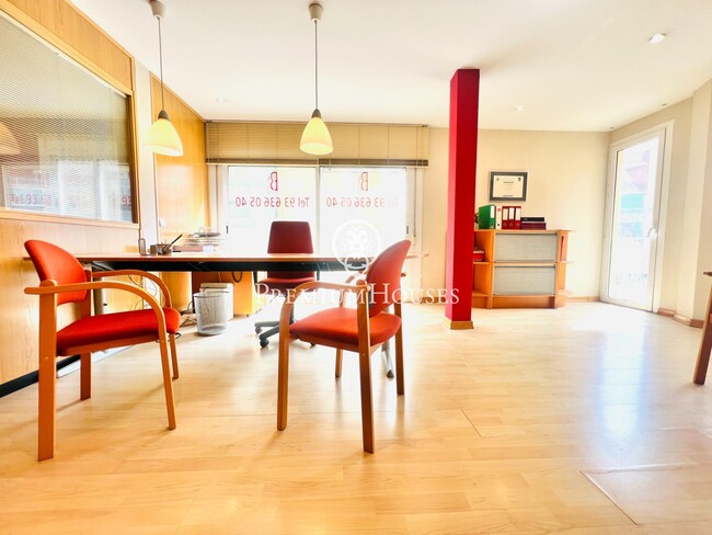 Más detalles de Oficina en alquiler