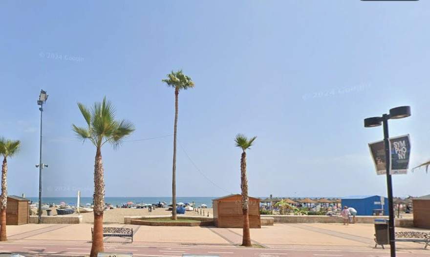 Local en Fuengirola, Málaga en alquiler - Foto del edificio - Imagen 1 de 1