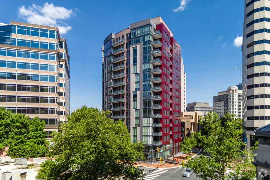 100 Commerce Ln, Bethesda, MD en alquiler - Foto del edificio - Imagen 2 de 2