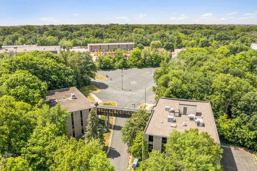 1800 Pioneer Creek Ctr, Maple Plain, MN en alquiler - Foto del edificio - Imagen 3 de 22