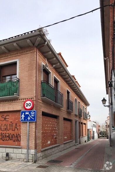 Calle Constitución, 9, Sevilla la Nueva, Madrid en alquiler - Foto del edificio - Imagen 2 de 2