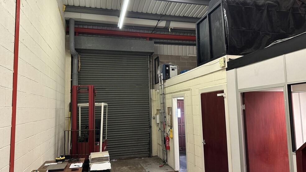 Hawkes Dr, Warwick en alquiler - Foto del edificio - Imagen 2 de 11