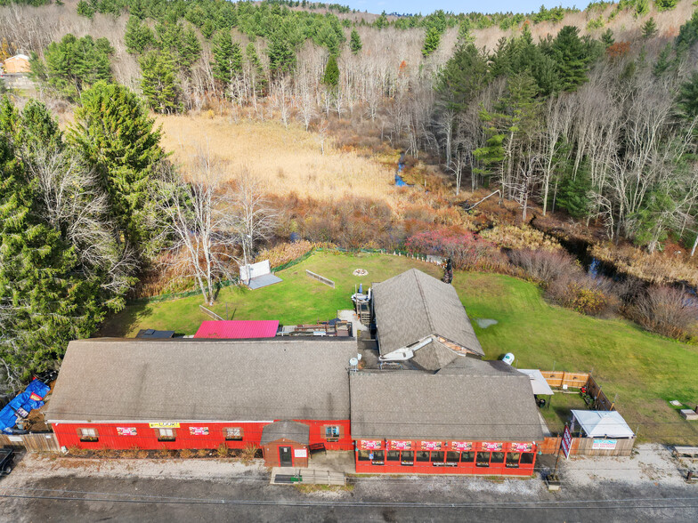 71 Chester Rd, Becket, MA en venta - Foto principal - Imagen 1 de 7