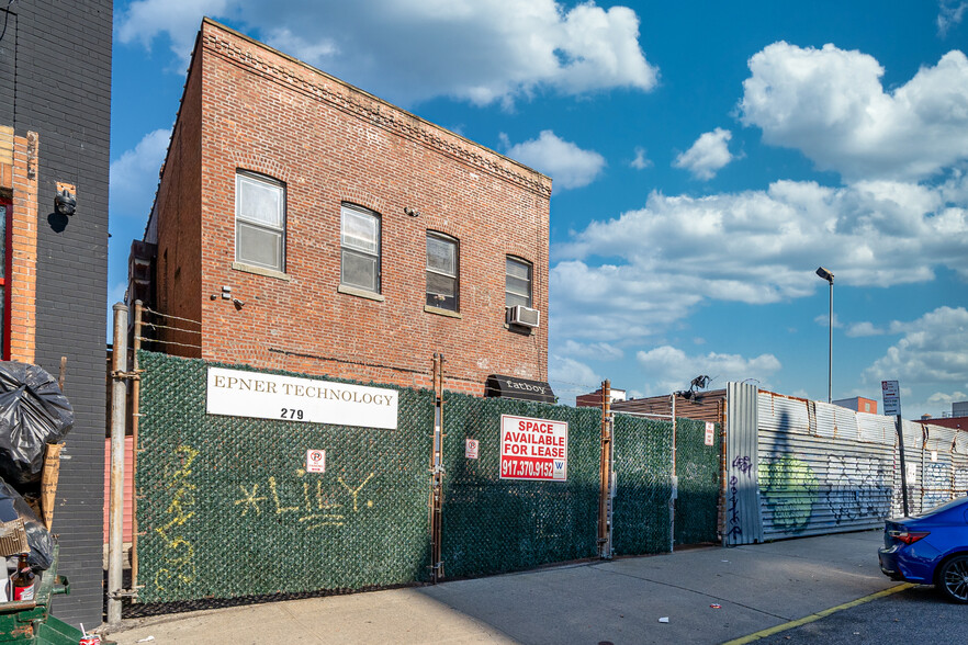 279 Frost St, Brooklyn, NY en alquiler - Foto del edificio - Imagen 1 de 29