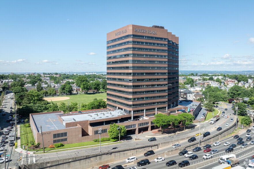 400 Kelby St, Fort Lee, NJ en alquiler - Foto del edificio - Imagen 1 de 11