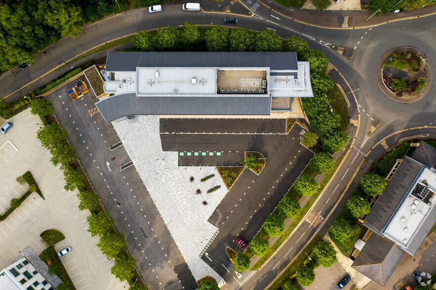 400 Dashwood Lang Rd, Addlestone en alquiler - Vista aérea - Imagen 2 de 15