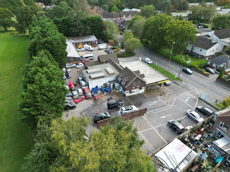 133-145 Botley Rd, North Baddesley en venta - Foto del edificio - Imagen 3 de 11