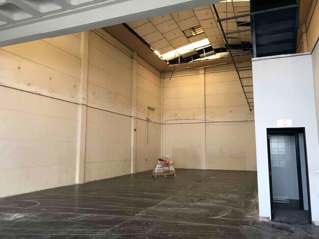 Más detalles de Nave en alquiler