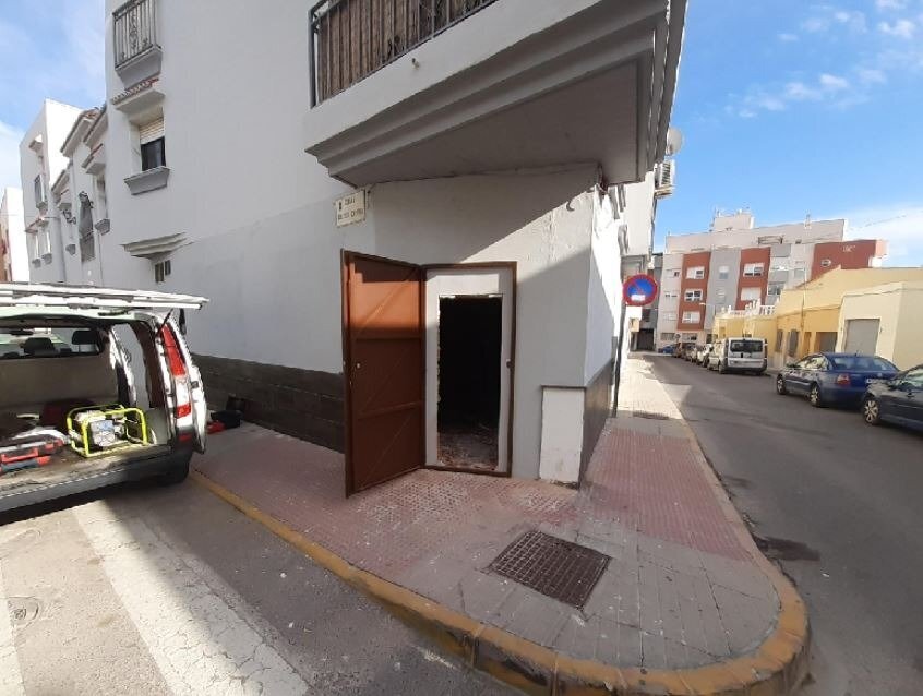 Local en El Ejido, Almería en venta Foto del edificio- Imagen 1 de 4