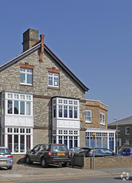 138 New London Rd, Chelmsford en venta - Foto del edificio - Imagen 2 de 2