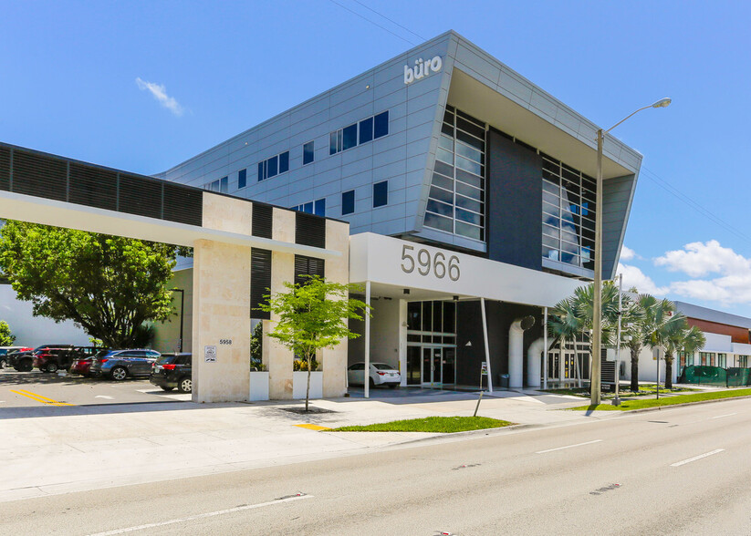 5966 S Dixie Hwy, South Miami, FL en alquiler - Foto del edificio - Imagen 1 de 8