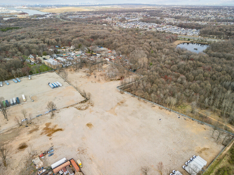 135 Englewood ave, Staten Island, NY en alquiler - Foto del edificio - Imagen 2 de 6