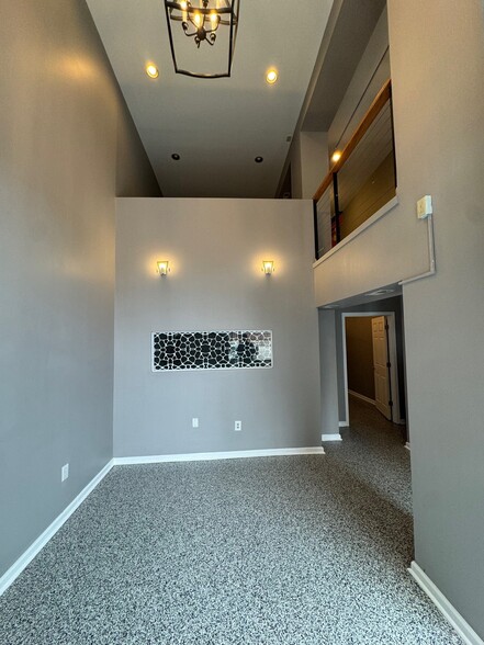 136 Person St, Fayetteville, NC en alquiler - Foto del interior - Imagen 2 de 9