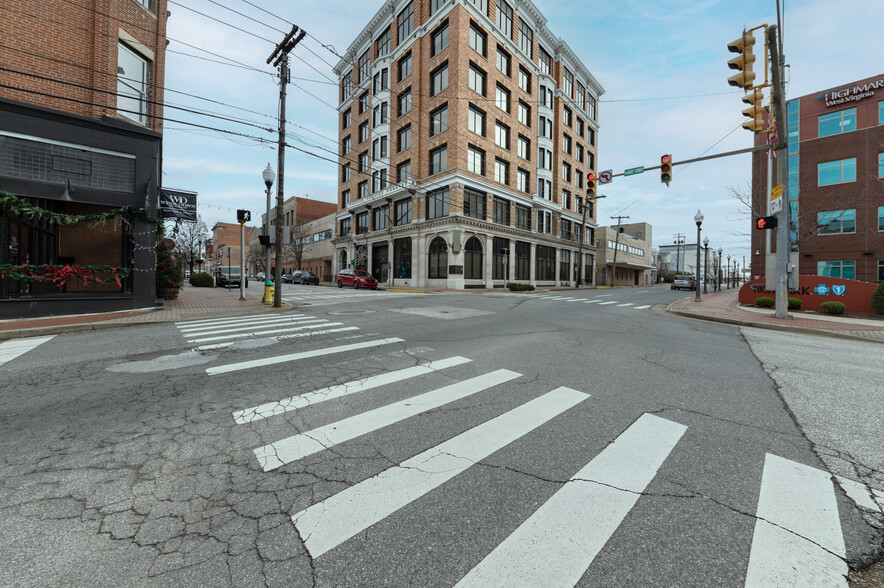 700 Market St, Parkersburg, WV en alquiler - Foto del edificio - Imagen 2 de 26