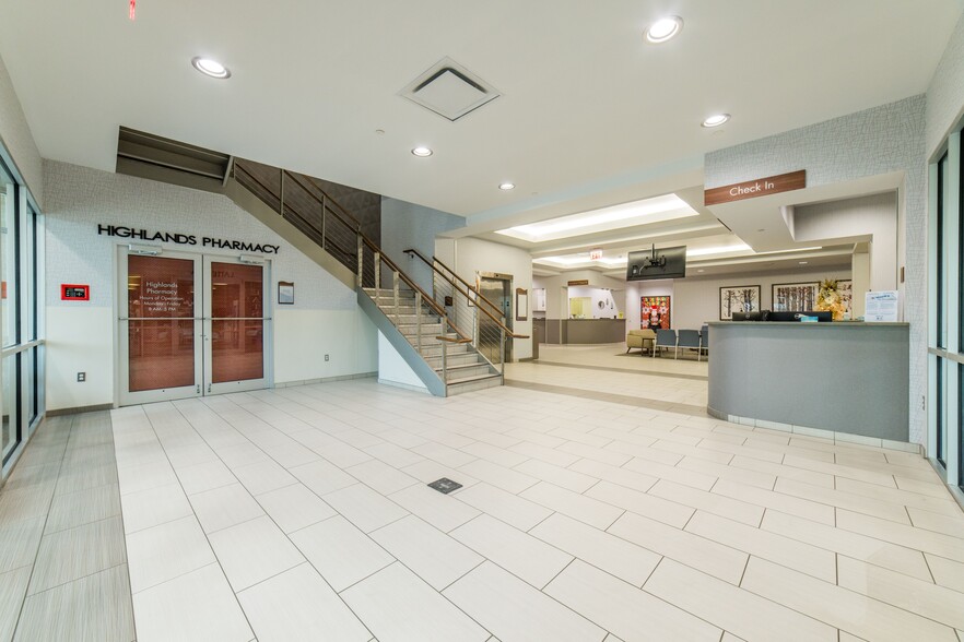 808 S 52nd St, Rogers, AR en venta - Lobby - Imagen 2 de 9