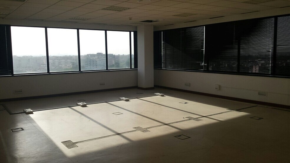 De La Innovación, Sevilla, Parque Alcosa, S/N, SEVILLA, Sevilla en alquiler - Foto del edificio - Imagen 2 de 10