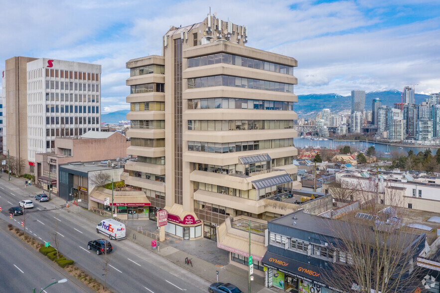 943 W Broadway, Vancouver, BC en alquiler - Foto principal - Imagen 1 de 16