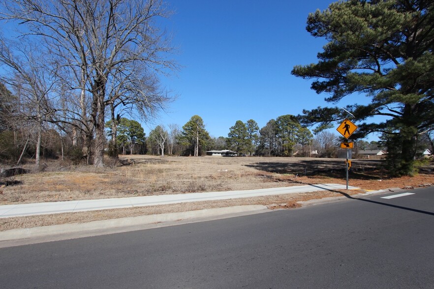 2480 Tyler St, Conway, AR en venta - Foto del edificio - Imagen 3 de 40