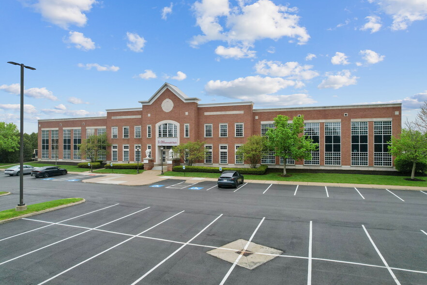 110 Riverbend Ave, Lewis Center, OH en alquiler - Foto del edificio - Imagen 1 de 16