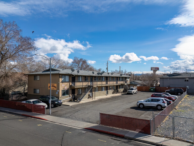 2555 G St, Sparks, NV en venta - Foto del edificio - Imagen 3 de 29