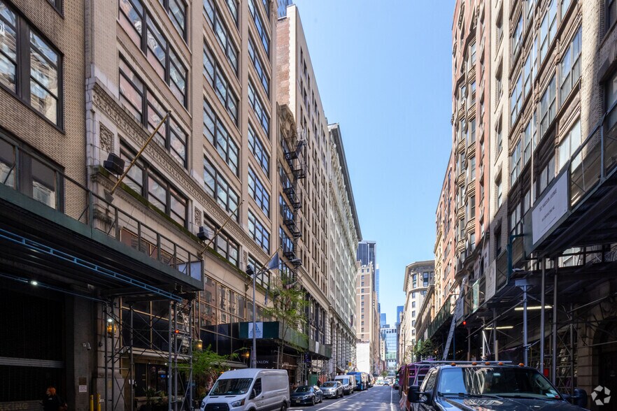 6 E 32nd St, New York, NY en alquiler - Foto del edificio - Imagen 3 de 4