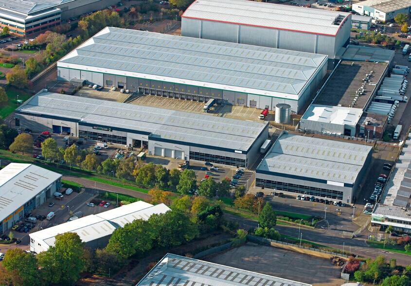 Swallowdale Rd, Hemel Hempstead en alquiler - Foto del edificio - Imagen 2 de 4