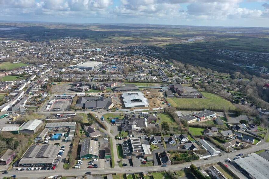Two Former Education Buildings On Large cartera de 2 inmuebles en venta en LoopNet.es - Foto del edificio - Imagen 2 de 3