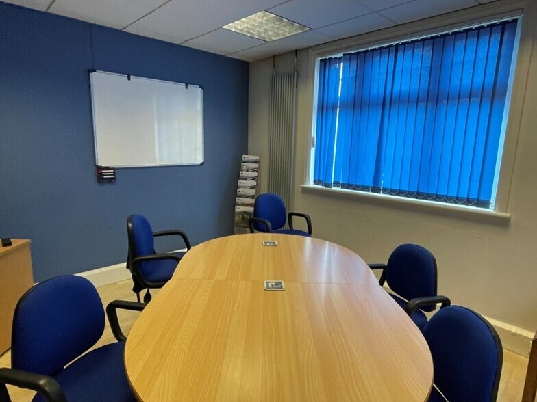 102 High St, Berkhamsted en venta - Foto del interior - Imagen 2 de 7
